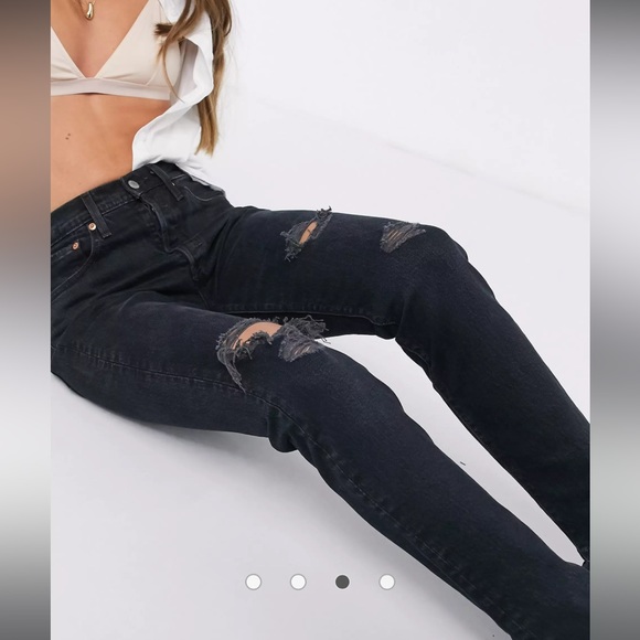 LIKE NEW! Levi’s 501 Skinny with Knee Rips - Wild Bunch Black - Picture 3 of 16
